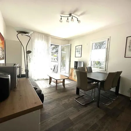 Appartamento In 54733 *